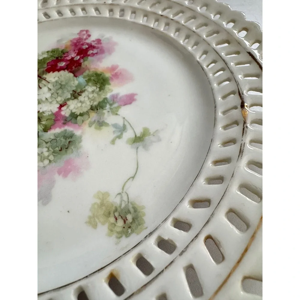 Vintage Reticulated Porcelain Floral Plate Pink Hydrangea Gold Gilt 8.5 Inch